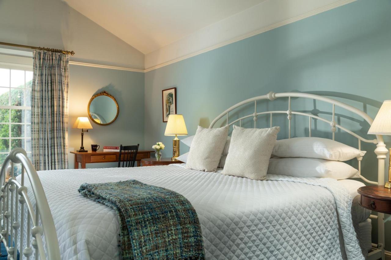 Chesterfield Inn Екстер'єр фото